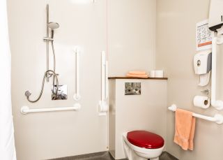 Gascoigne House, Rathmines – Ensuite Bathroom